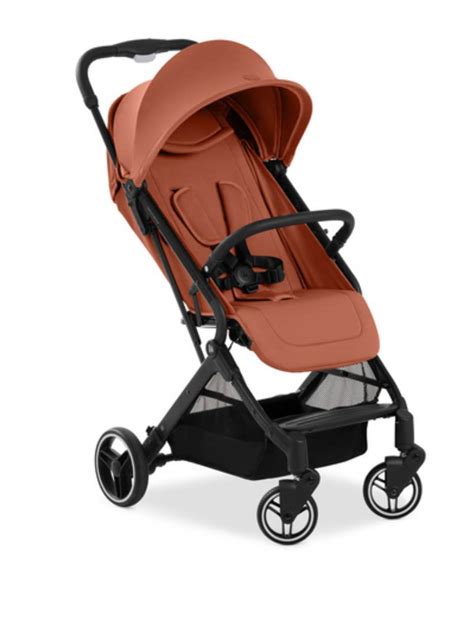 Skladanie športového kočíka jednou rukou