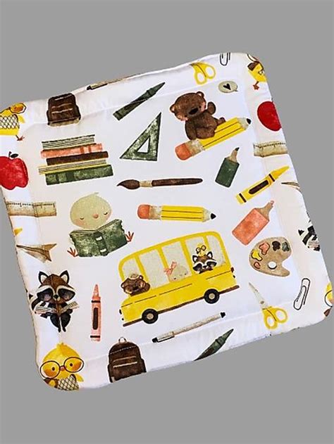 Školské pomôcky na stole