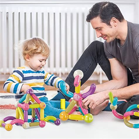 Sada rôznych stavebníc pre deti