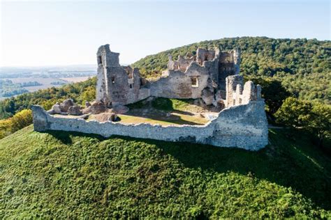 ruiny stredovekého hradu