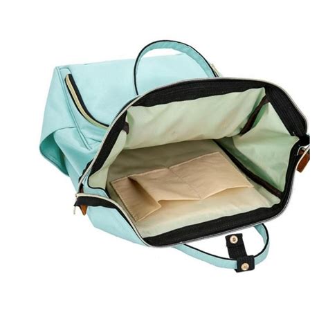 Ilustrácia módnych trendov pre mamičky