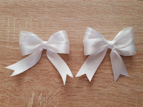 Viazanie mašličky na prstoch