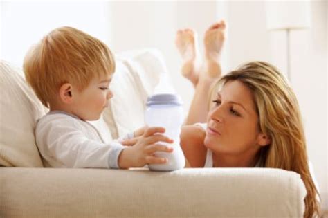 Dojčenie a umelá výživa