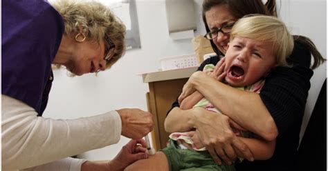 Ilustrácia osoby cvičiacej po očkovaní