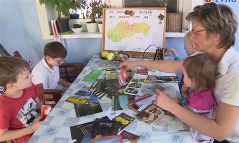 Rodina sa učí doma