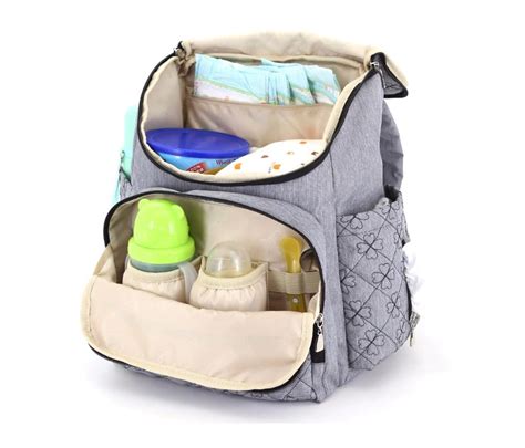 prebaľovací batoh pripevnený na kočík