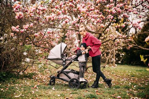 Katarína Saganová s kočíkom Joolz
