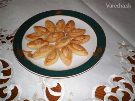 Ilustrácia nosohltana s vyznačenou nosnou mandľou