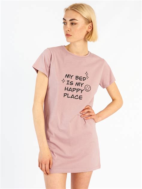 nočná košeľa s motívom šteniatka a nápisom 