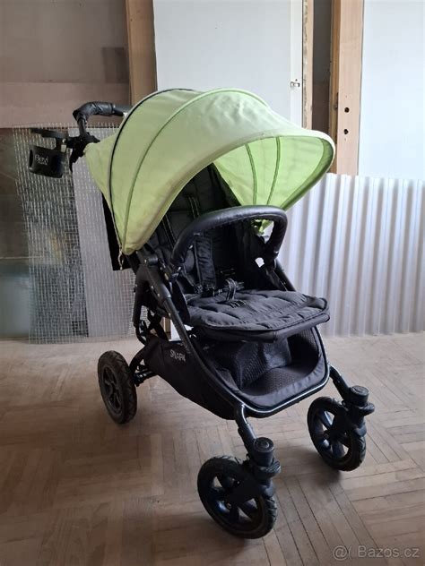 Ilustrácia skladania kočíka Valco Snap 4