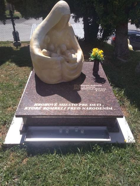 náhrobok pre potratené deti