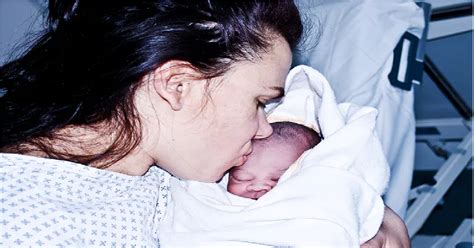 Žena a dieťa po pôrode