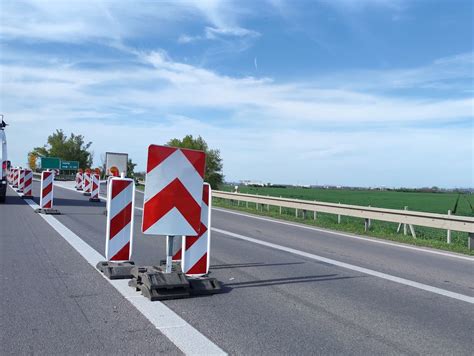 Bezpečnostné prvky prebaľovacieho pultu