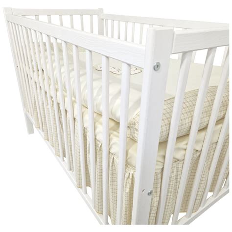 ukážka bezpečnej detskej postieľky bez zbytočných doplnkov