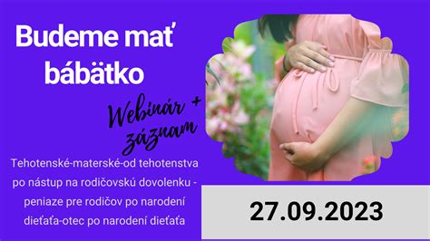 Bábätko počúva rodiča čítajúceho knihu