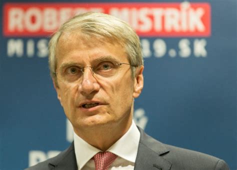 Robert Mistrík počas vedeckej práce