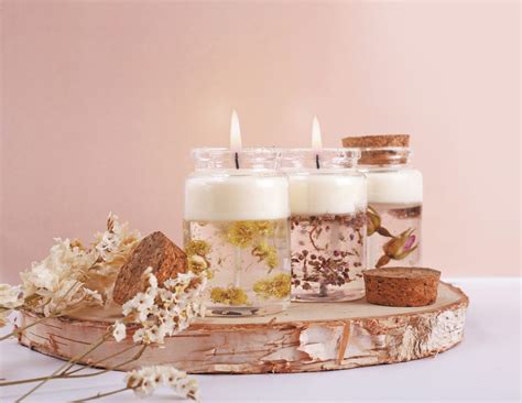 Sada na výrobu sviečok s rôznymi formami a farbivami