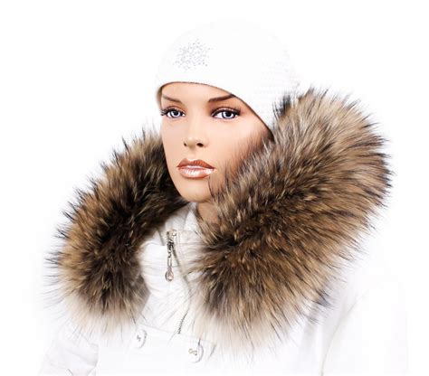 Kožušinový golier na strieške kočíka