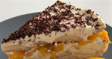 Svadobný dezert z čerstvého ovocia a čokolády