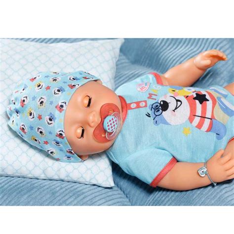 Bábätko spokojne spí s cumlíkom