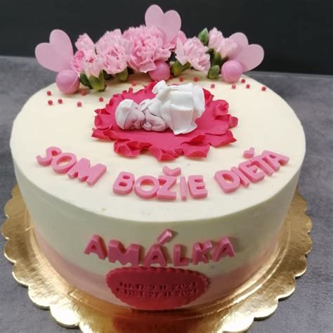 Krstinová torta s marcipánovou postieľkou a bábätkom