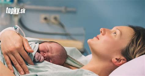 matka dojčiaca staršie aj novonarodené dieťa