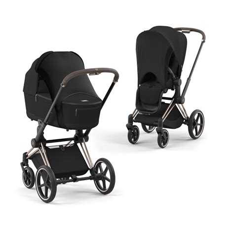 Ilustrácia rodiny s elektrickým kočíkom Cybex