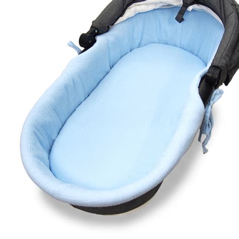 Interiér priestrannej vaničky kočíka Britax Go