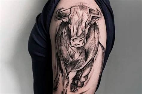 Rôzne štýly tetovaní s motívom býka