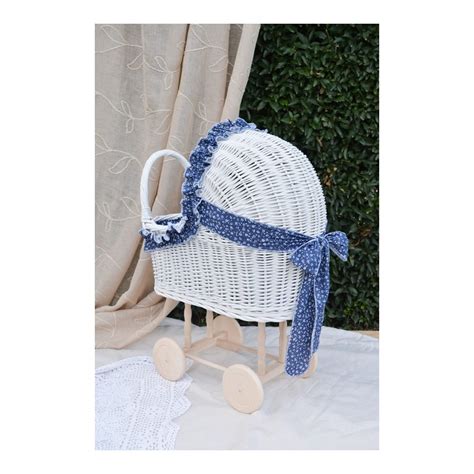 Ilustrácia rôznych typov drevených kočíkov pre bábiky