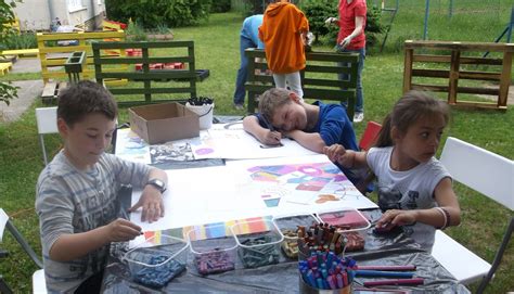 deti kreslia biblické scény