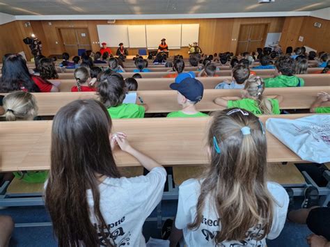 Deti študujúce na vysokej škole