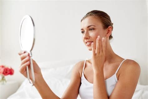 Detail tváre s prejavmi rozacey