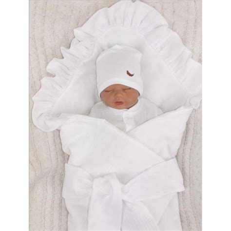 Detská biela zavinovačka s čipkovaným volánikom