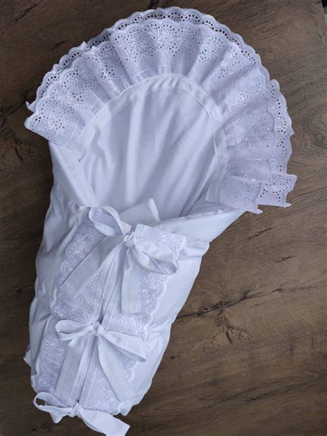 Tradičná perinka s výšivkou