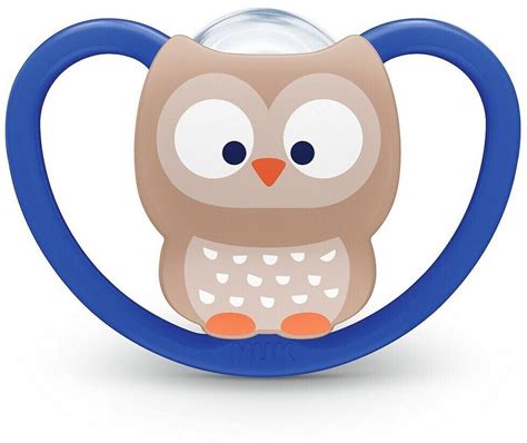 Detailný pohľad na dizajn cumlíka NUK Space s veľkými ventilačnými otvormi