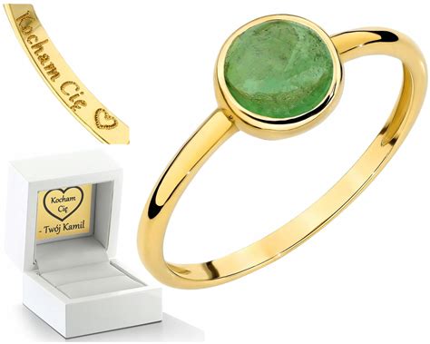 zlatý prsteň s gravírovaním