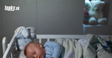 Odstrániteľná priečka v detskej postieľke