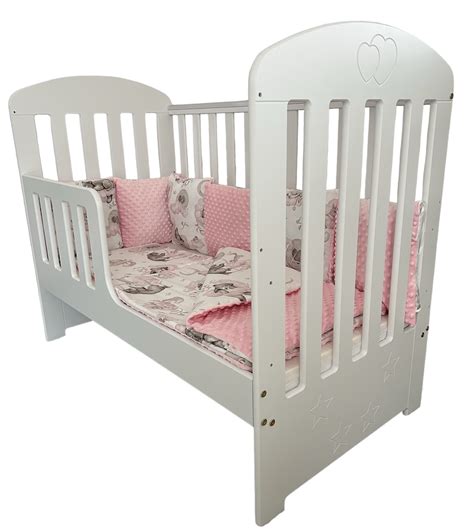 Detail predného čela postieľky s Disney potlačou