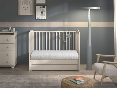 Nastaviteľná výška dna detskej postieľky