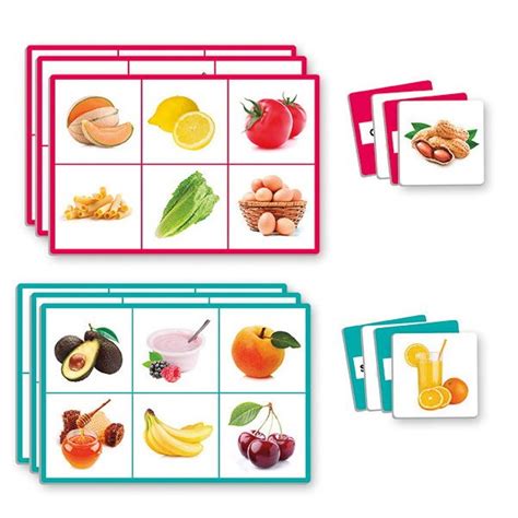 rozmanité jedlo v miskách pre deti