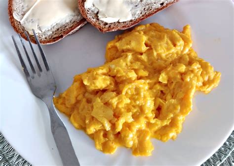 Ilustrácia vajca s alergénmi