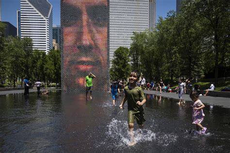 Infografika: Prehľad daňových bonusov a prídavkov v Rakúsku