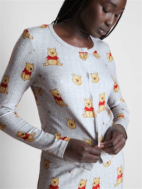 Ilustrácia kočíka s motívom Disney