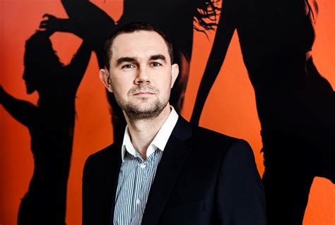 Ivan Antala hovorí do mikrofónu