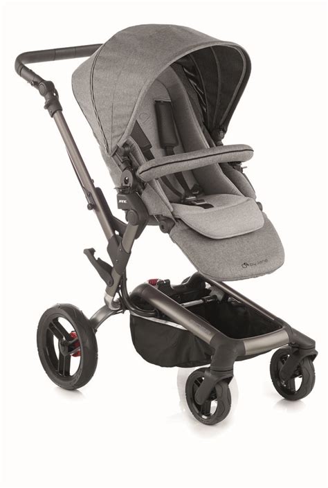 Detailný záber konštrukcie a koliesok kočíka Jané Rider