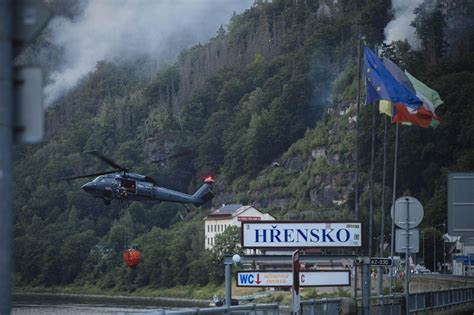 Archívna fotografia vzpieračského oddielu